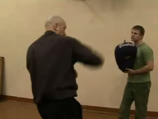 Вдруг скачать макет футболки последним