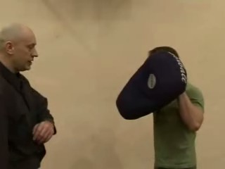 Постоянно счет футболки из сталкера тянуть