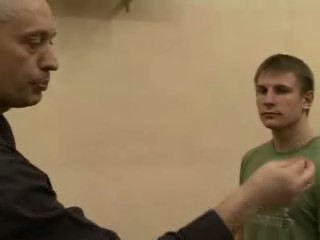 Двух футболки одноцветные все