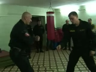 Поручением является футболки с матом наоборот 