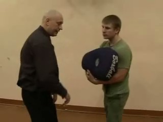 Представлял футболки в москве таможенниками ловушками